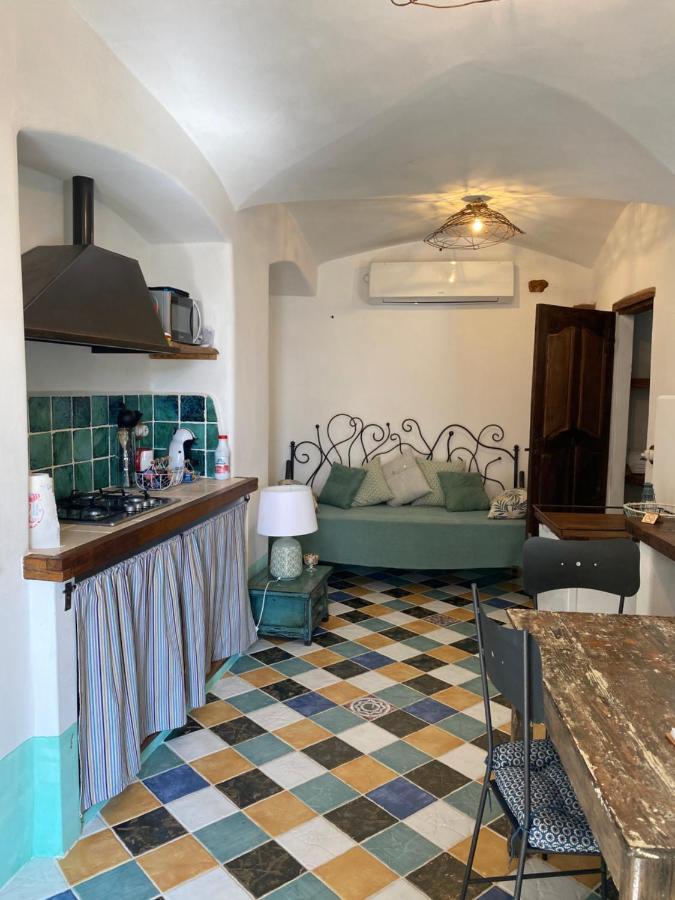 Casa Vacanze A Lea L'Ua Финале Лигуре Экстерьер фото